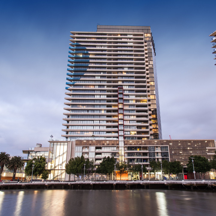Modern apartment at Docklands
